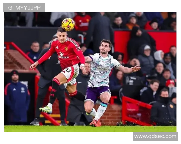 曼联主场迎战伯恩茅斯力争三分重返英超前列